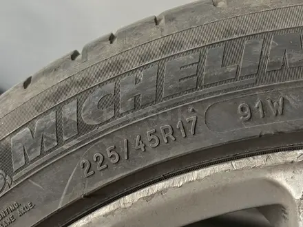 Шины и диски R17 с резиной Michelin 225, 45, 17 за 160 000 тг. в Алматы – фото 9