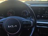 Kia K5 2022 года за 9 300 000 тг. в Караганда – фото 3