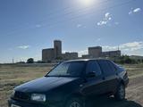 Volkswagen Vento 1992 года за 1 300 000 тг. в Жезказган – фото 4