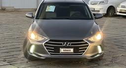 Hyundai Elantra 2018 года за 5 300 000 тг. в Атырау – фото 2