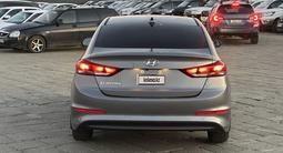 Hyundai Elantra 2018 года за 5 300 000 тг. в Атырау – фото 5