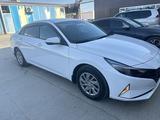 Hyundai Elantra 2021 года за 8 500 000 тг. в Актау – фото 2