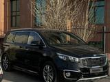 Kia Carnival 2017 года за 11 500 000 тг. в Астана