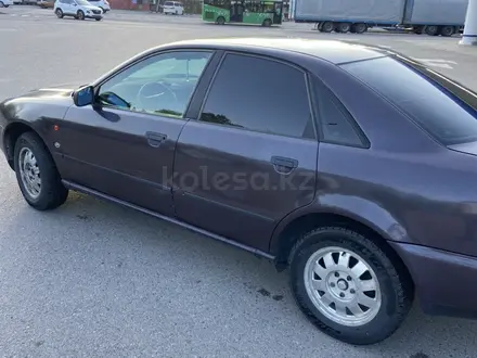 Audi A4 1995 года за 1 350 000 тг. в Алматы – фото 3