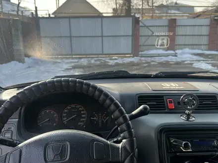 Honda CR-V 1997 года за 3 290 000 тг. в Алматы – фото 13