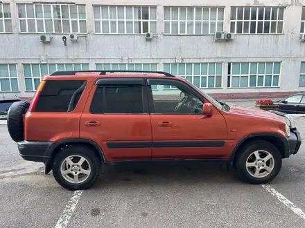 Honda CR-V 1997 года за 3 290 000 тг. в Алматы – фото 5