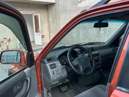 Honda CR-V 1997 года за 3 290 000 тг. в Алматы – фото 8