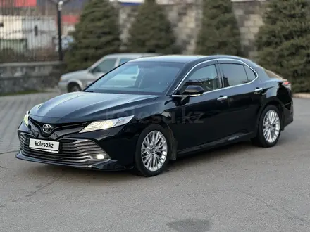 Toyota Camry 2019 года за 14 000 000 тг. в Алматы – фото 3