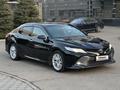 Toyota Camry 2019 года за 14 000 000 тг. в Алматы – фото 2