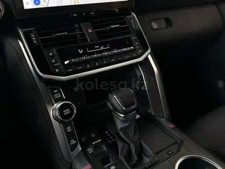 Toyota Land Cruiser Premium+ 2025 года за 72 090 000 тг. в Алматы – фото 19