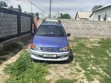 Toyota Ipsum, 2000