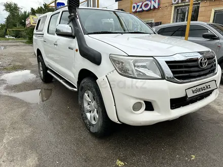 Toyota Hilux 2013 года за 7 850 000 тг. в Алматы