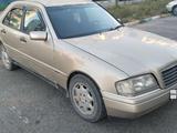 Mercedes-Benz C 180 1994 годаүшін1 200 000 тг. в Семей – фото 2