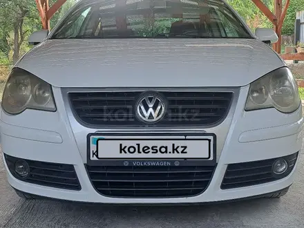 Volkswagen Polo 2008 года за 1 950 000 тг. в Алматы