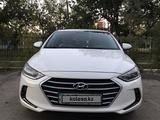 Hyundai Elantra 2018 годаfor8 000 000 тг. в Караганда – фото 3