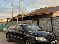Volkswagen Phaeton, 2005