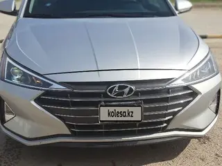 Hyundai Elantra, 2019