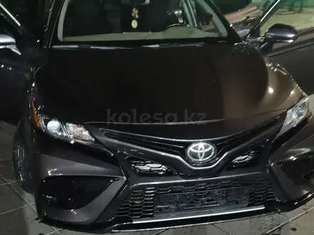 Toyota Camry 2021 года за 8 500 000 тг. в Актобе – фото 6