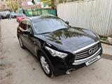 Infiniti QX70 2015 года за 14 500 000 тг. в Алматы – фото 2