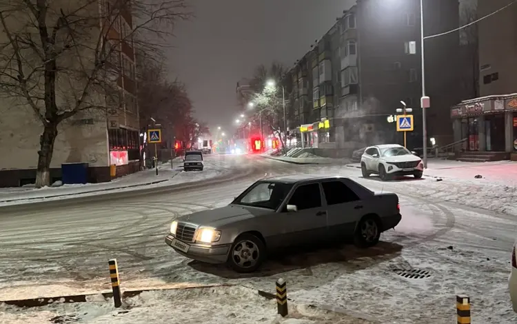 Mercedes-Benz E 220 1994 годаүшін5 000 000 тг. в Астана