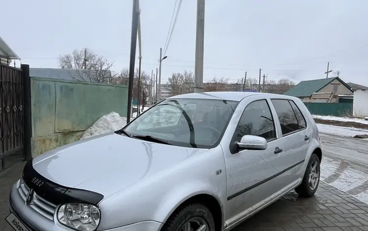 Volkswagen Golf 2001 годаүшін3 500 000 тг. в Актобе