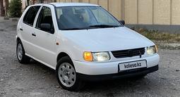 Volkswagen Polo 1998 года за 1 400 000 тг. в Алматы