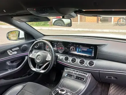 Mercedes-Benz E 200 2018 года за 16 500 000 тг. в Актау – фото 5