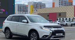 Mitsubishi Outlander 2019 года за 9 650 000 тг. в Астана – фото 2