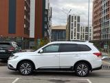 Mitsubishi Outlander 2019 годаүшін9 650 000 тг. в Астана – фото 5