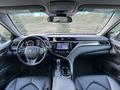 Toyota Camry 2019 года за 9 999 999 тг. в Уральск – фото 11