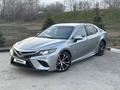 Toyota Camry 2019 года за 9 999 999 тг. в Уральск