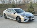 Toyota Camry 2019 года за 9 999 999 тг. в Уральск – фото 4
