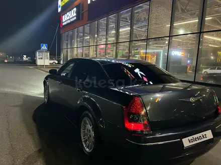 Chrysler 300C 2007 года за 4 900 000 тг. в Алматы – фото 3