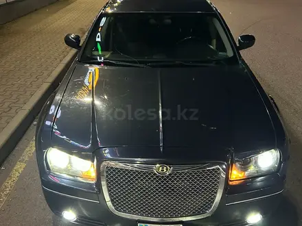 Chrysler 300C 2007 года за 4 900 000 тг. в Алматы – фото 7