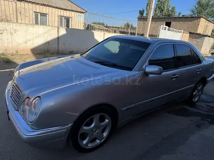 Mercedes-Benz E 280 1997 года за 4 000 000 тг. в Шардара – фото 8