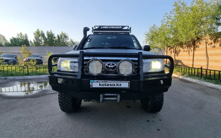 Toyota Land Cruiser 2005 годаүшін17 500 000 тг. в Астана