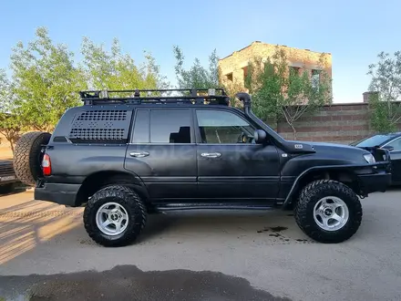 Toyota Land Cruiser 2005 года за 17 500 000 тг. в Астана – фото 3