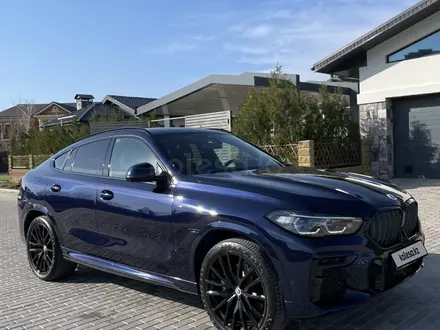 BMW X6 2022 года за 60 000 000 тг. в Алматы – фото 2