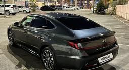 Hyundai Sonata 2023 года за 12 190 000 тг. в Алматы – фото 3
