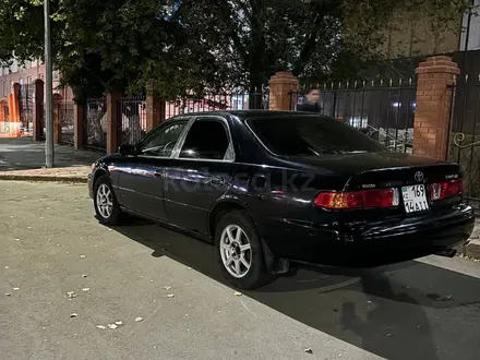 Toyota Camry 2000 года за 2 700 000 тг. в Павлодар – фото 7