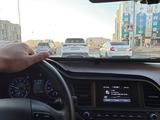 Hyundai Elantra 2019 годаүшін5 500 000 тг. в Атырау – фото 2