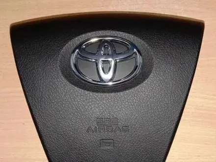 Крышка на руль аэрбега на Toyota Camry 50 за 21 000 тг. в Алматы