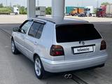 Volkswagen Golf 1995 года за 1 900 000 тг. в Алматы – фото 5