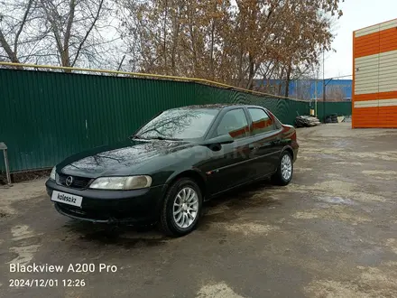 Opel Vectra 1997 года за 1 200 000 тг. в Актобе – фото 7