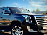 Cadillac Escalade 2016 годаүшін25 000 000 тг. в Шымкент