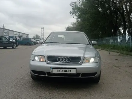 Audi A4 1996 года за 2 600 000 тг. в Алматы – фото 2