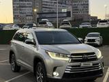 Toyota Highlander 2017 годаүшін12 500 000 тг. в Актау – фото 3