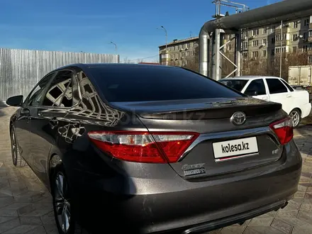 Toyota Camry 2014 года за 6 300 000 тг. в Атырау – фото 3