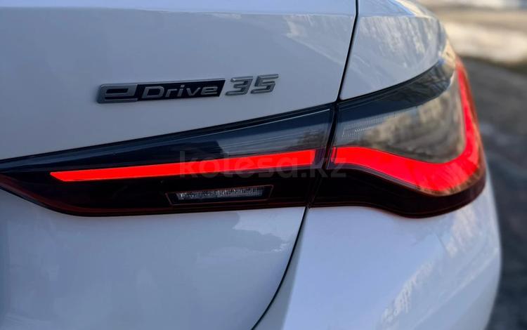 BMW i4 — миниатюра 3