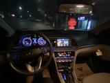 Hyundai Elantra 2019 года за 6 300 000 тг. в Шымкент – фото 4